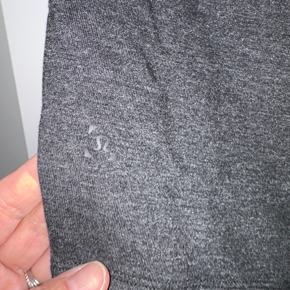 lululemon Men's  Soft Jersey Shorts 7” Large  Athletic Shorts Heathered Black - Picture 7 of 12